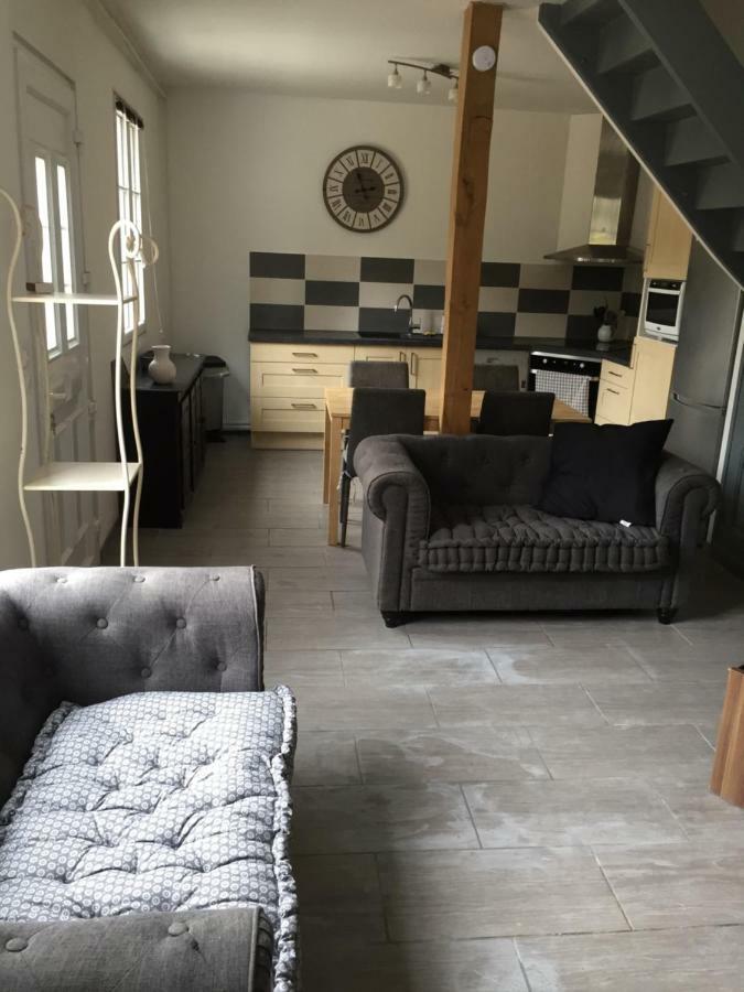 Mansard De Vallet Campagnard Blere Exterior photo